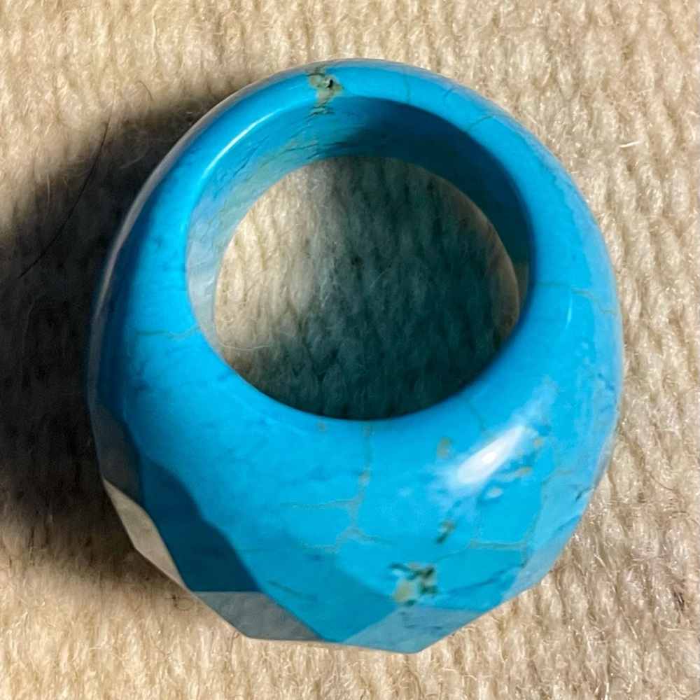 Natural Turquoise Dome Ring Solid SZ 6-7 weighs 15.6 Grams. One of a kind Ring - Picture 3 of 6
